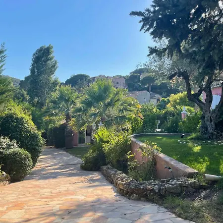 Fantastic Pool 900m To The Beach; With Extravagant Big Garden Sainte-Maxime