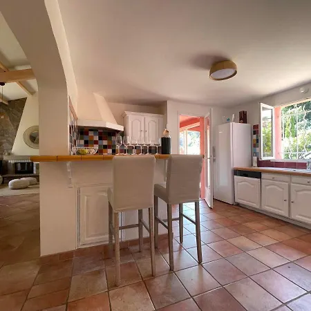 Fantastic Pool 900m To The Beach; With Extravagant Big Garden וילה