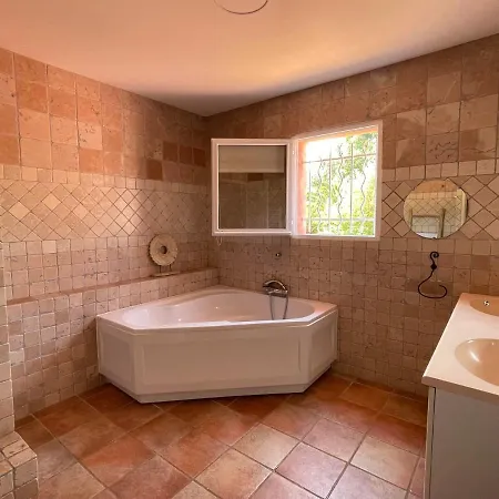 Fantastic Pool 900m To The Beach; With Extravagant Big Garden Villa *