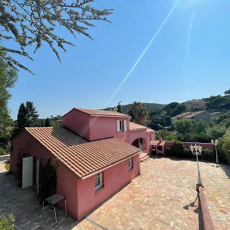 וילה Fantastic Pool 900m To The Beach; With Extravagant Big Garden סן-מקסים