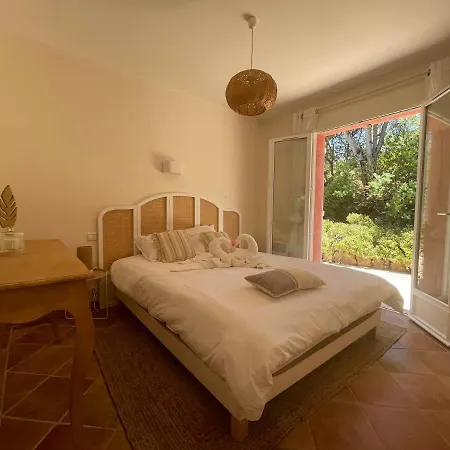 Fantastic Pool 900m To The Beach; With Extravagant Big Garden *