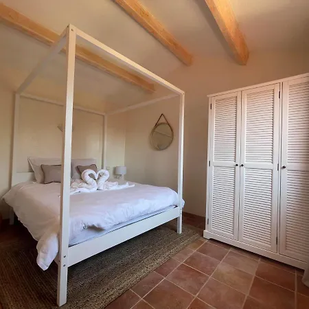Fantastic Pool 900m To The Beach; With Extravagant Big Garden *