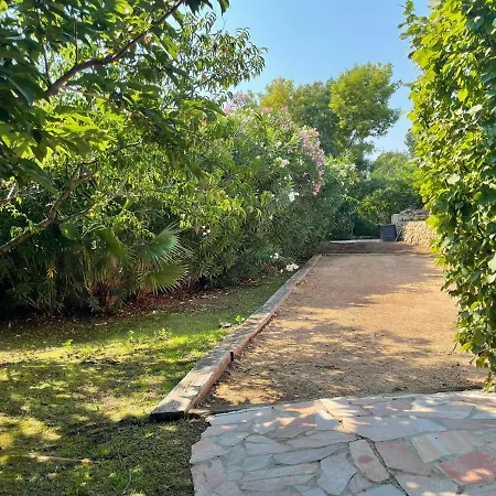 Fantastic Pool 900m To The Beach; With Extravagant Big Garden