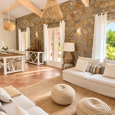Villa Fantastic Pool 900m To The Beach; With Extravagant Big Garden Sainte-Maxime
