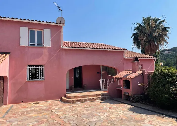 Fantastic Pool 900m To The Beach; With Extravagant Big Garden Villa *